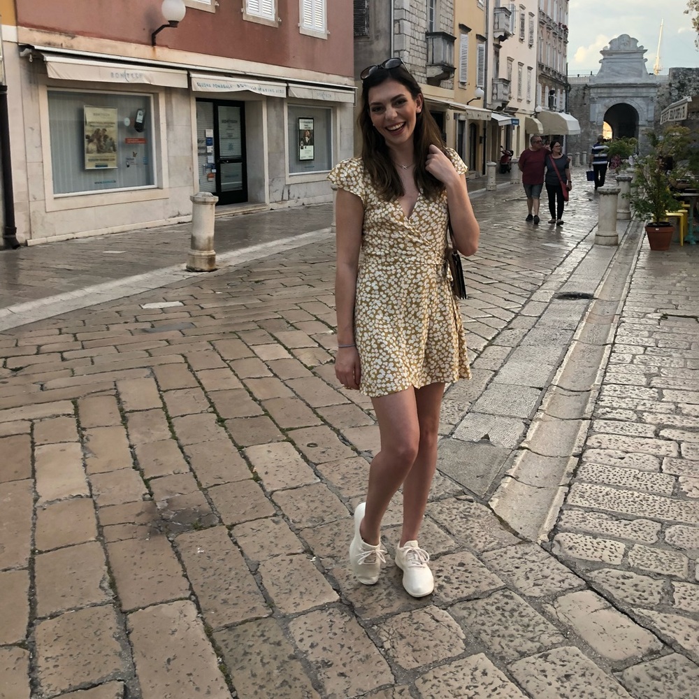 Meet your Posher, Sabrina